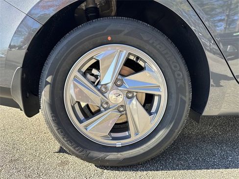 New 2026 Hyundai Elantra SE image 49
