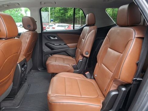Used 2019 Chevrolet Traverse High Country AWD/4WD image 12