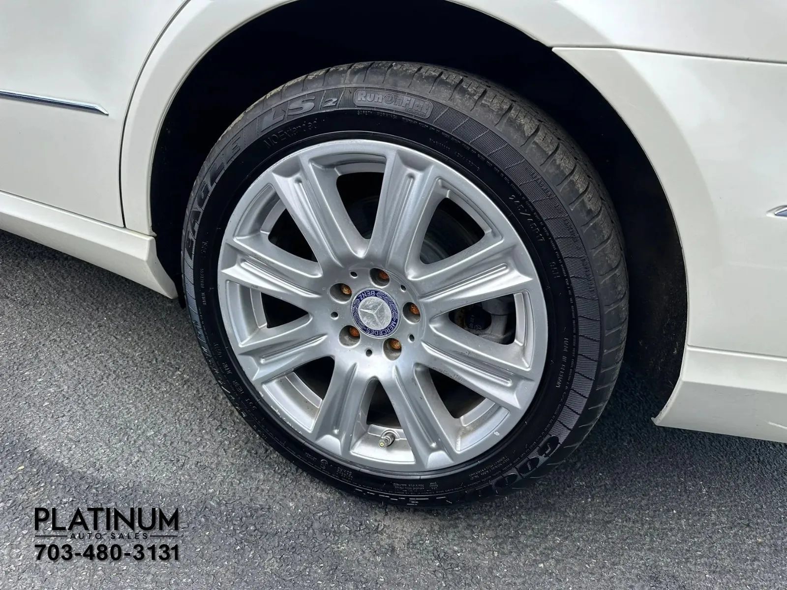 Used 2013 Mercedes-Benz E 350 BlueTEC Sedan image 19