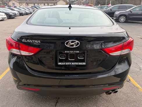 Used 2013 Hyundai Elantra image 4