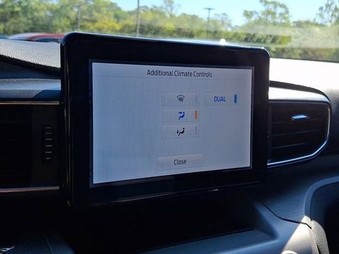 Used 2023 Ford Explorer XLT w/ Equipment Group 202A AWD/4WD image 17