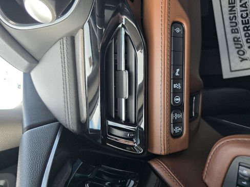 Used 2024 Acura MDX SH-AWD w/ Advance Package image 12