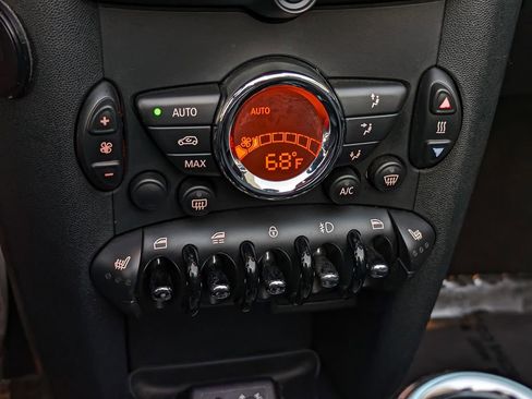 Used 2014 MINI Cooper S image 24