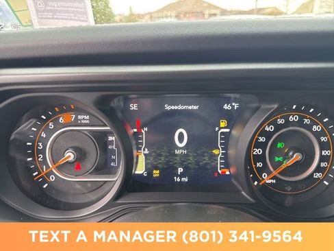 Used 2026 Jeep Wrangler Unlimited Rubicon AWD/4WD image 12