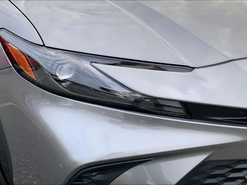 Used 2025 Toyota Camry SE image 25