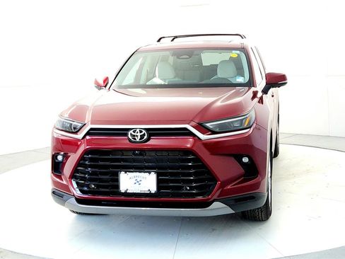 New 2026 Toyota Grand Highlander Platinum image 2