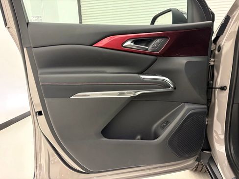 New 2026 Chevrolet Traverse Z71 w/ Driver Confidence Package AWD/4WD image 26