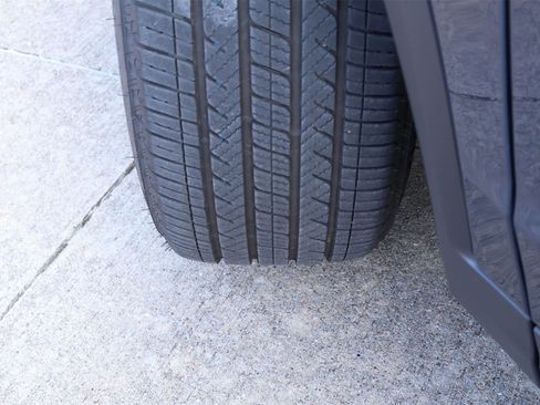 Certified 2025 Acura MDX SH-AWD image 30