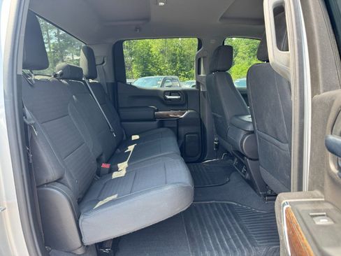 Used 2019 GMC Sierra 1500 SLE w/ Remote Start Package AWD/4WD image 17