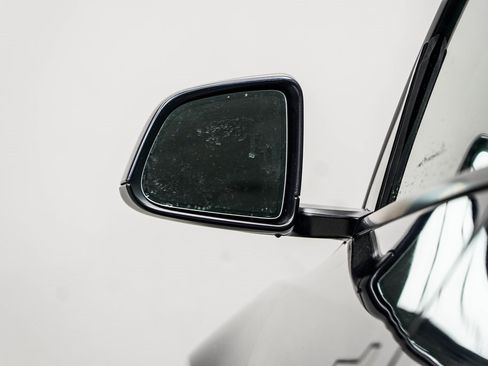 Used 2024 Tesla Model Y Long Range image 14