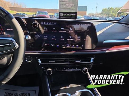 New 2026 Chevrolet Traverse Z71 w/ Enhanced Driving Package image 6