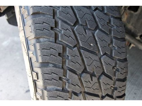 Used 2015 Ford F150 XLT w/ Equipment Group 302A Luxury AWD/4WD image 27