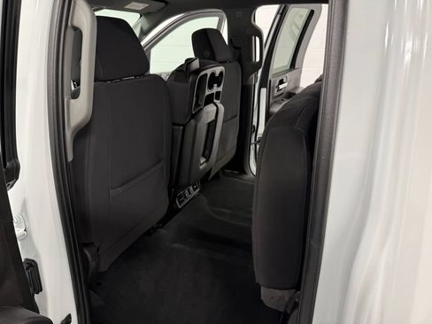Used 2021 Chevrolet Silverado 2500 LT w/ Convenience Package AWD/4WD image 13