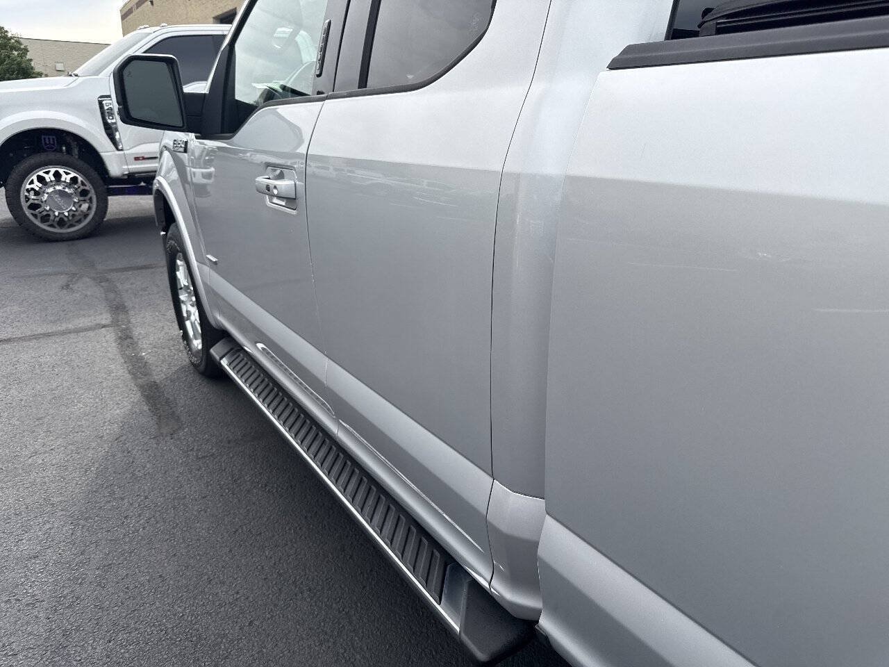 Used 2015 Ford F150 Lariat w/ Equipment Group 501A Mid AWD/4WD image 28
