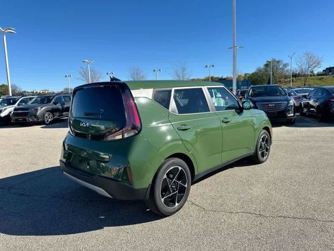 Used 2023 Kia Soul EX image 15