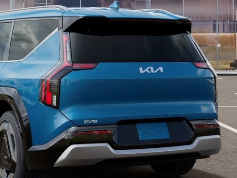 New 2026 Kia EV9 Land AWD/4WD image 14