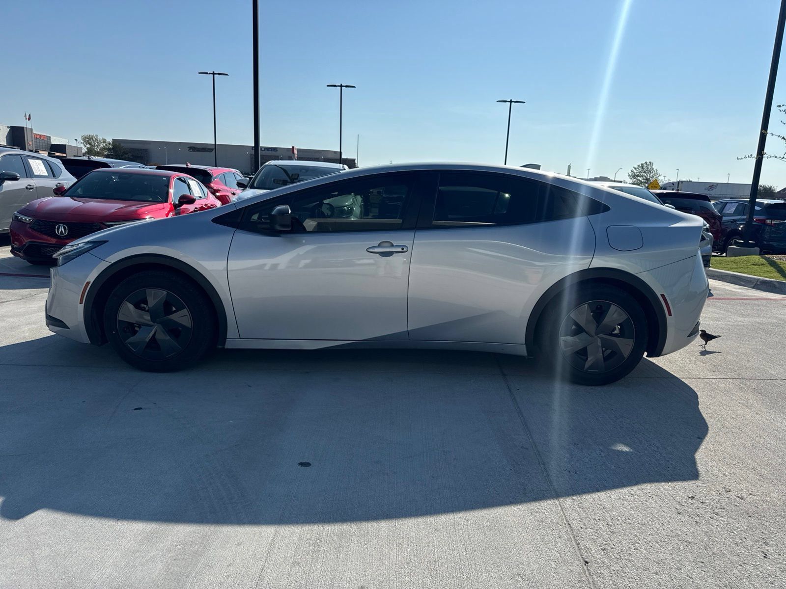 Used 2024 Toyota Prius LE FWD image 4
