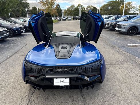 Used 2023 McLaren Artura RWD image 15
