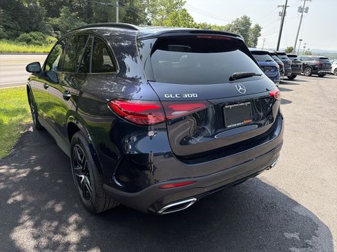 Used 2023 Mercedes-Benz GLC 300 4MATIC image 5