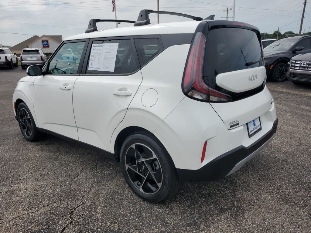Used 2024 Kia Soul EX FWD image 9