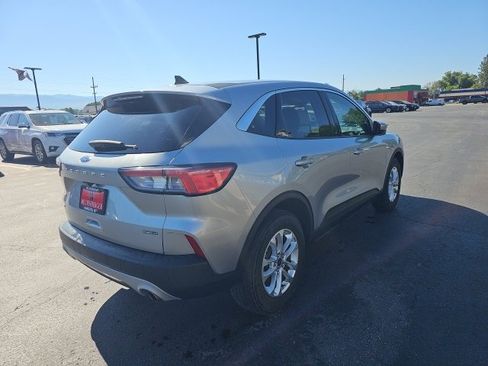 Used 2021 Ford Escape SE w/ Cold Weather Package image 3