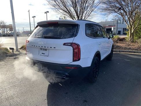Used 2022 Kia Telluride SX w/ Nightfall Edition Package image 8