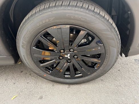 New 2025 Mitsubishi Outlander Sport 2.0 image 9