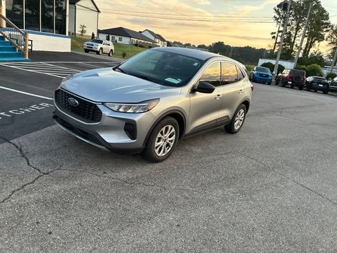 Used 2024 Ford Escape Active FWD image 8