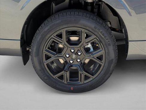 New 2026 Ford Maverick Lobo AWD/4WD image 10