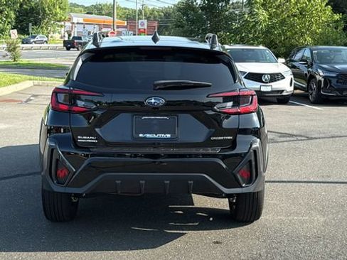 Used 2024 Subaru Crosstrek 2.5i Limited AWD/4WD image 5