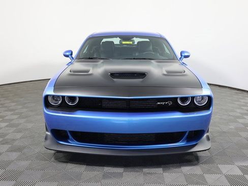 Used 2018 Dodge Challenger SRT Hellcat image 2