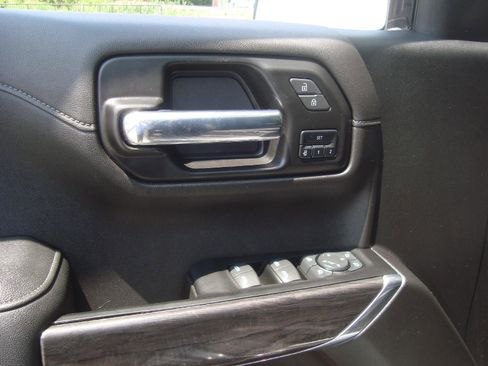 Used 2021 Chevrolet Silverado 1500 LTZ w/ LTZ Convenience Package II image 9