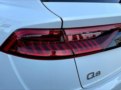 Used 2019 Audi Q8 Premium Plus w/ Premium Plus AWD/4WD image 11