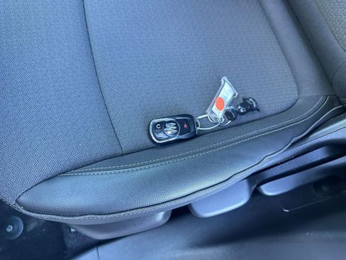 Used 2025 Buick Encore GX Preferred image 22