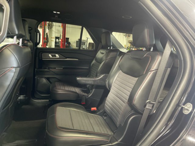 Used 2026 Ford Explorer ST-Line AWD/4WD image 23