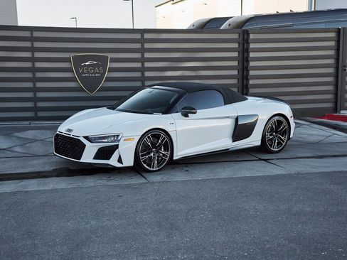 Used 2020 Audi R8 V10 performance image 5