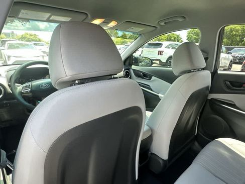 Used 2023 Hyundai Kona SEL FWD image 16