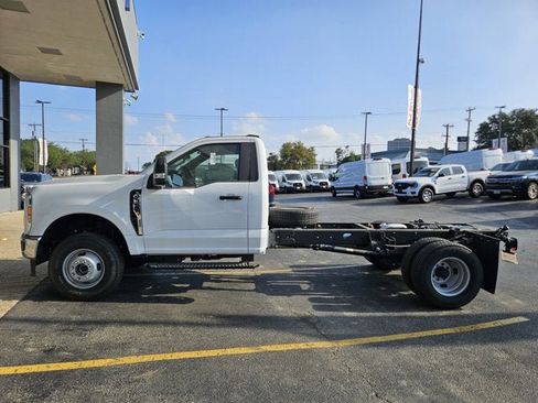 New 2024 Ford F350 XL w/ XL Chrome Package image 6