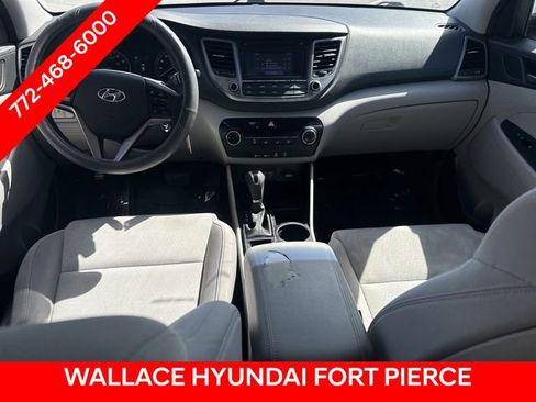Used 2016 Hyundai Tucson SE w/ Option Group 02 FWD image 17
