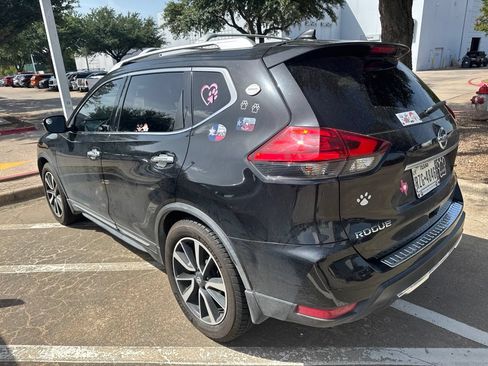 Used 2017 Nissan Rogue SL w/ SL Premium Package FWD image 4