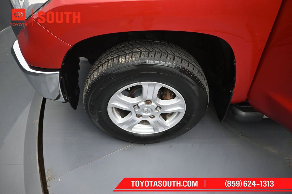 Used 2014 Toyota Tundra SR5 w/ SR5 Upgrade Package AWD/4WD image 34