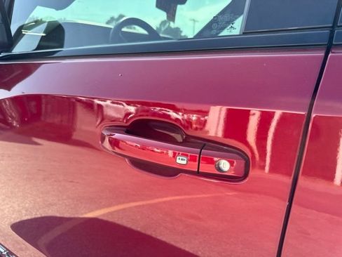 Used 2022 GMC Sierra 1500 AT4X AWD/4WD image 11
