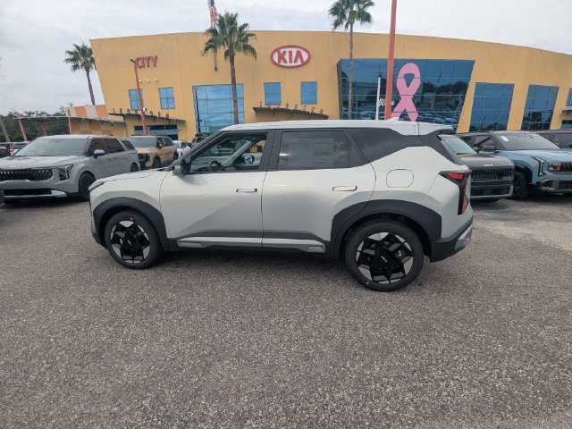 New 2027 Kia Seltos S FWD image 3