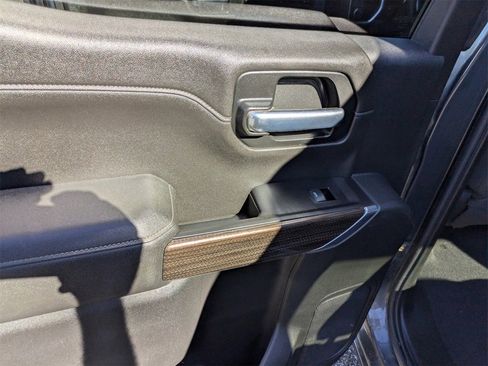 Used 2020 Chevrolet Silverado 1500 RST image 14