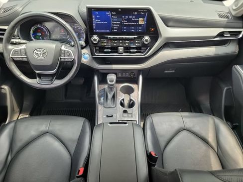 Used 2022 Toyota Highlander Platinum AWD/4WD image 10
