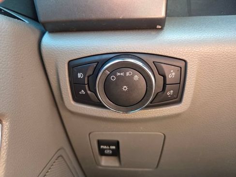 Used 2016 Ford F150 XLT RWD image 30