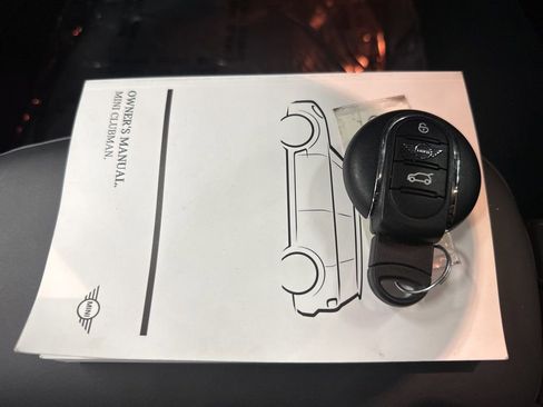 Used 2023 MINI Cooper Clubman S AWD/4WD image 39