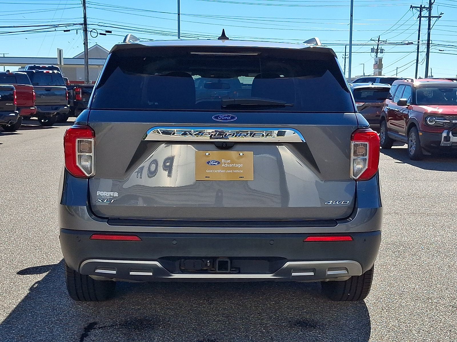 Certified 2023 Ford Explorer XLT w/ Equipment Group 202A AWD/4WD image 9