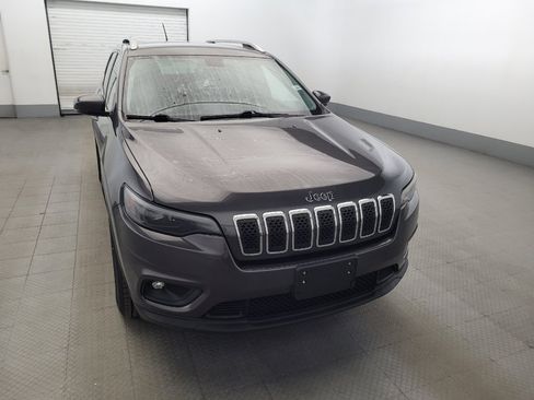 Used 2019 Jeep Cherokee Latitude Plus w/ Comfort/Convenience Group AWD/4WD image 14