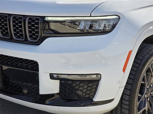 Used 2024 Jeep Grand Cherokee L Summit w/ High Altitude Package image 6